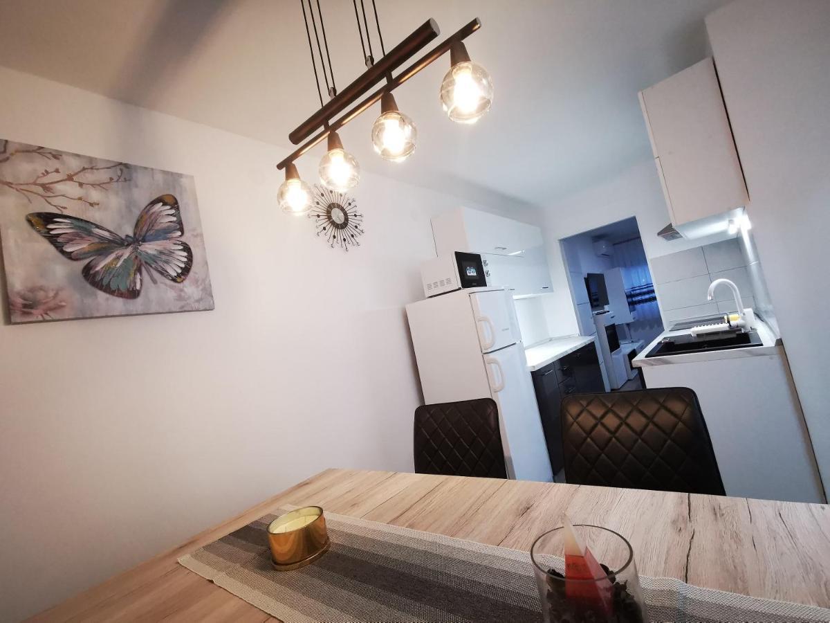Ema Studio Apartman Karlovac Exteriör bild